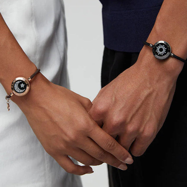 smart sensing vibrating couples bracelets